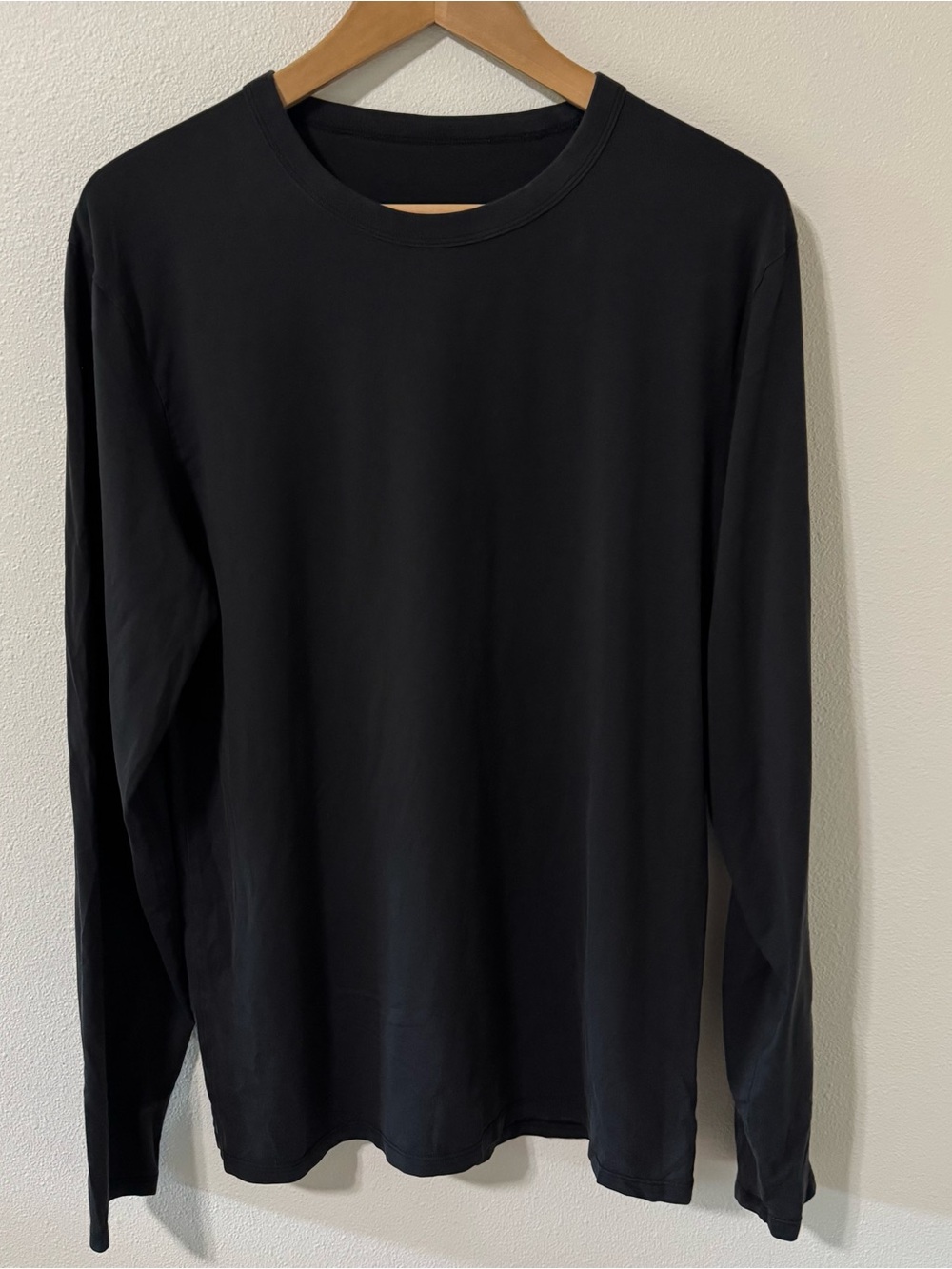 Lululemon Long Sleeve Relaxed Fit Crewneck Workout Tee Black Gym Athleisure-10